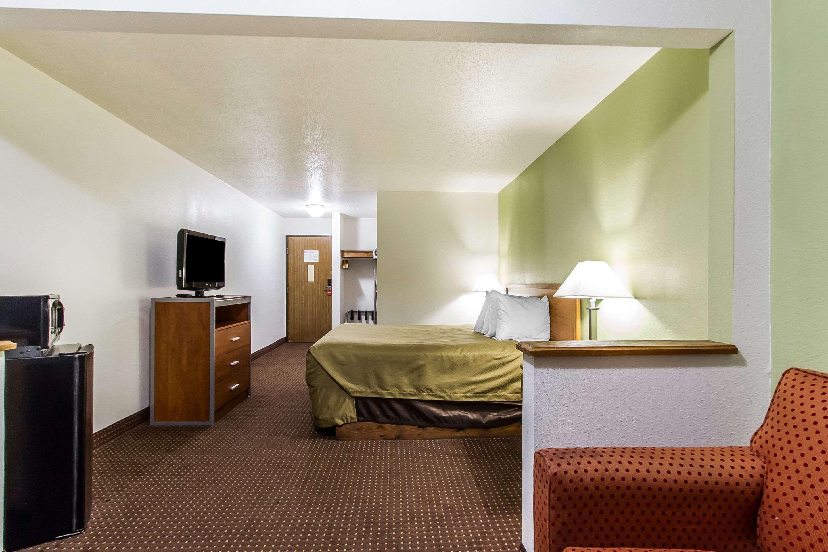 Econo Lodge & Suites Pekin Exterior foto